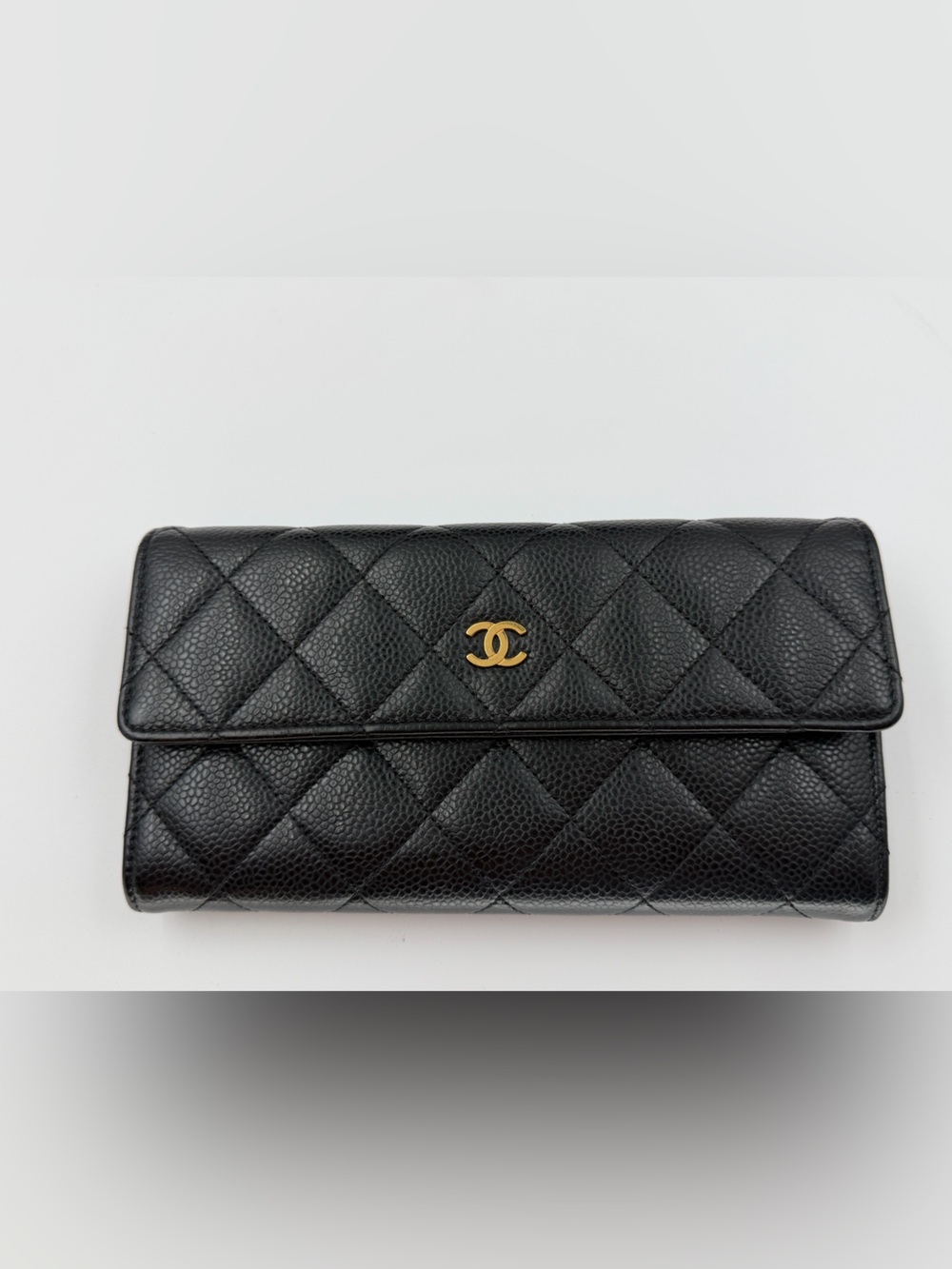 CHANEL Black Quilted Caviar Leather Wallet with Gold CC Hardware Excellent Condt - Picture 3 of 15